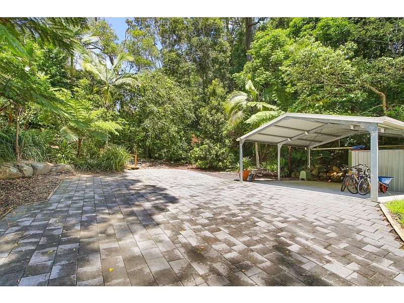 16 Plantation Place, Avoca Beach NSW 2251