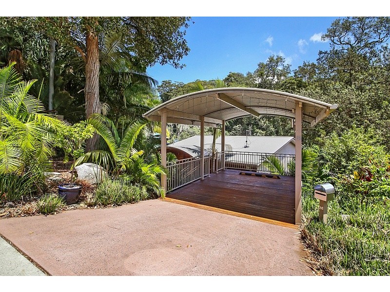 16 Plantation Place, Avoca Beach NSW 2251