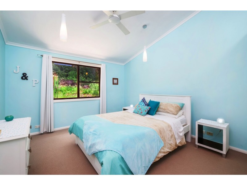 135 Broadwater Drive, Saratoga NSW 2251