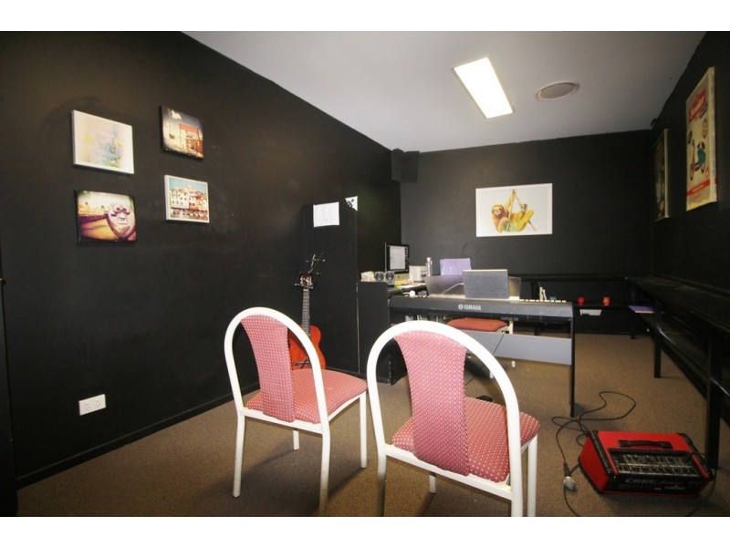 457 PACIFIC HIGHWAY, Wyoming NSW 2250