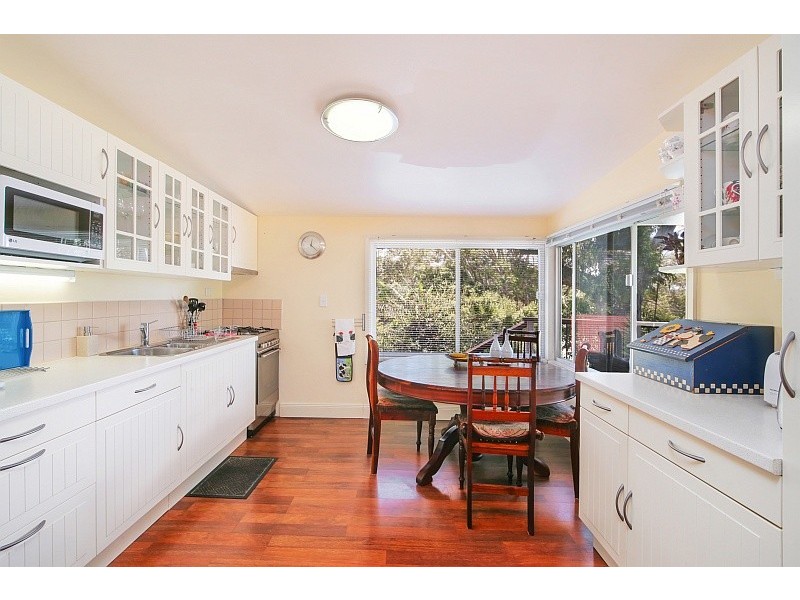 24 Peel Street, Avoca Beach NSW 2251