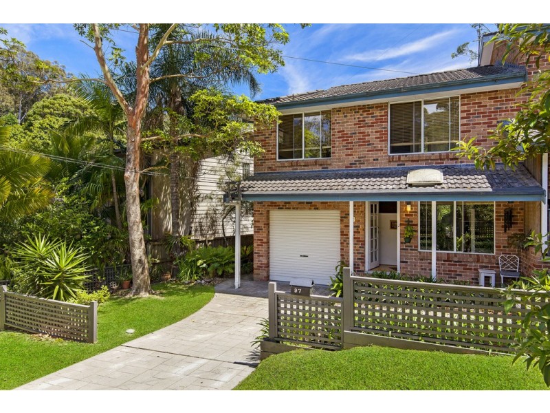 1/97 Lake Shore Drive, North Avoca NSW 2260 Raine & Horne Terrigal