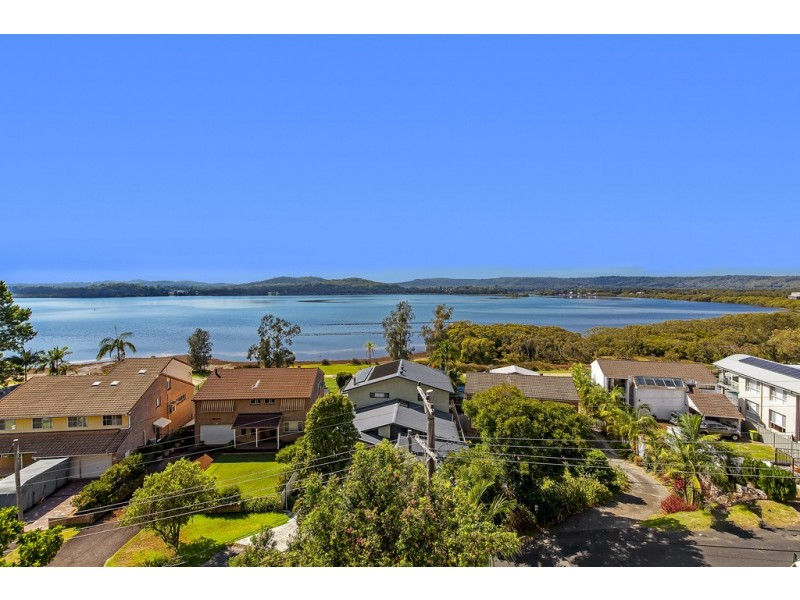 71 Broadwater Drive, Saratoga NSW 2251