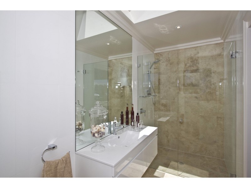 66 Avoca Drive, Avoca Beach NSW 2251