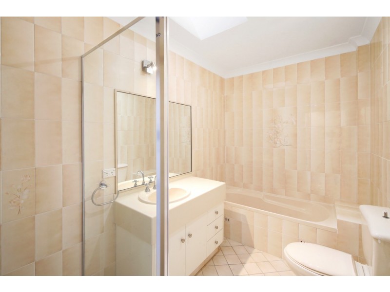 6/6-8 Whiting Ave, Terrigal NSW 2260