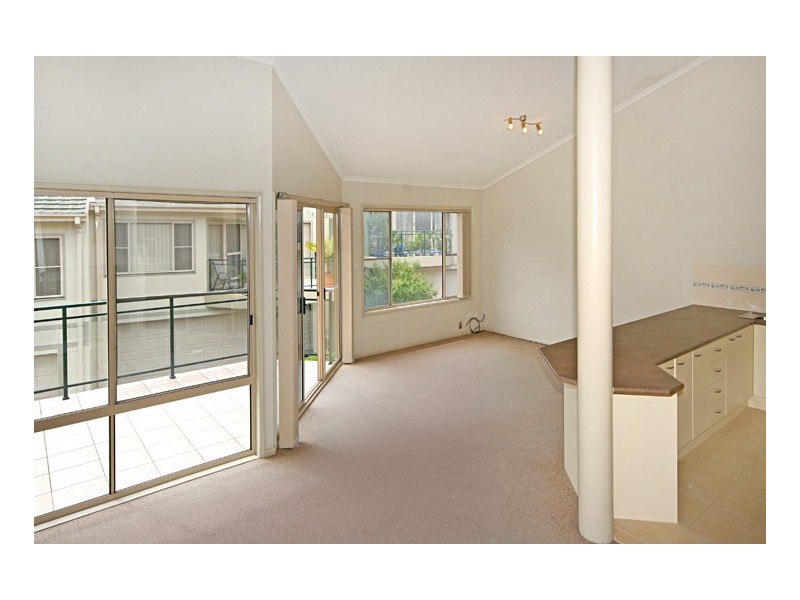 30/4 Karla Ave, Terrigal NSW 2260