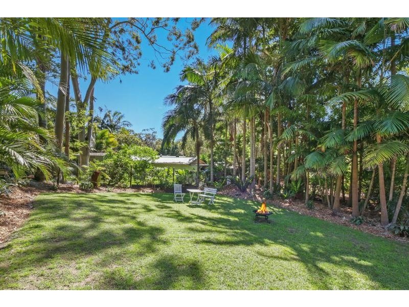 11 Gill Avenue, Avoca Beach NSW 2251