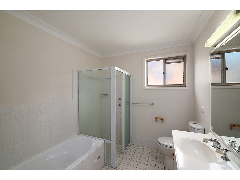 2/1 Charlotte Close, Terrigal NSW 2260