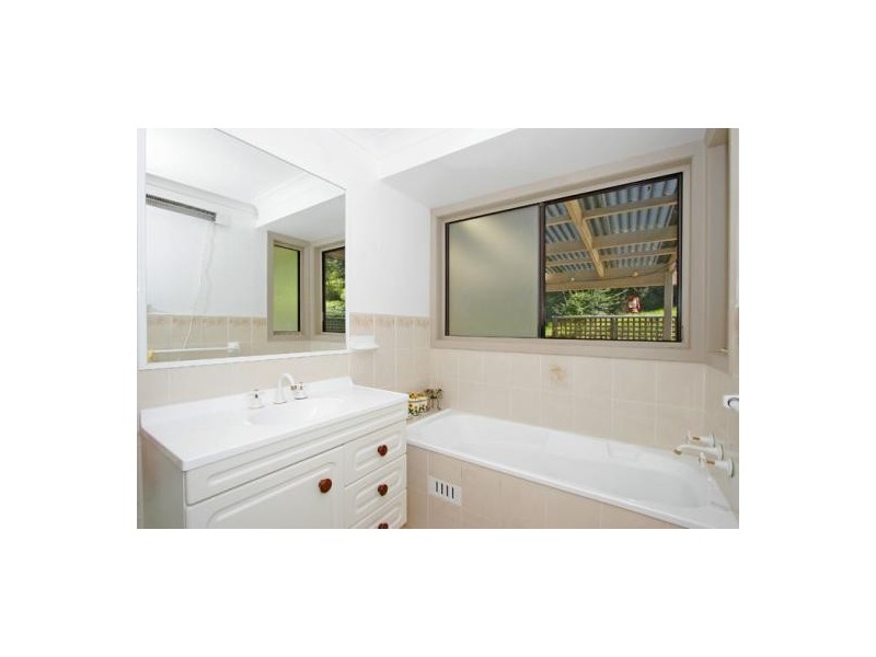 6 Brisbania Close, Saratoga NSW 2251