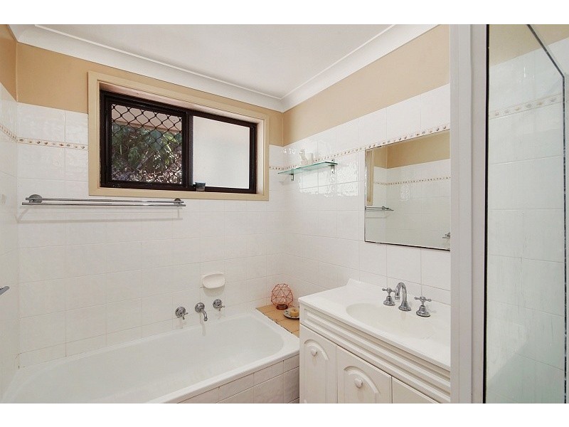 15 Yuroka Cl, North Gosford NSW 2250