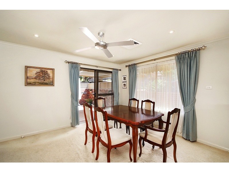 18 Wilkie King Avenue, Saratoga NSW 2251