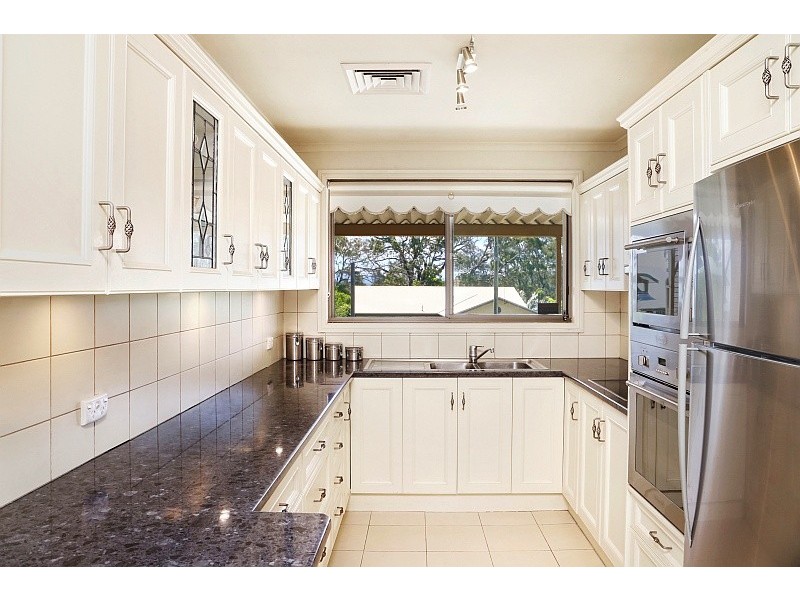 18 Wilkie King Avenue, Saratoga NSW 2251