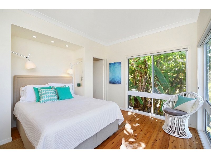 4 Austral Ave, Avoca Beach NSW 2251