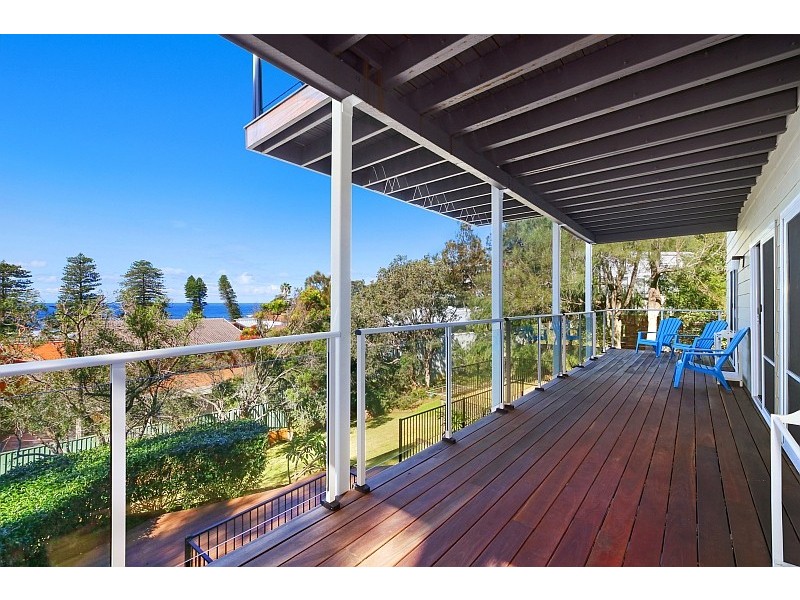 4 Austral Ave, Avoca Beach NSW 2251