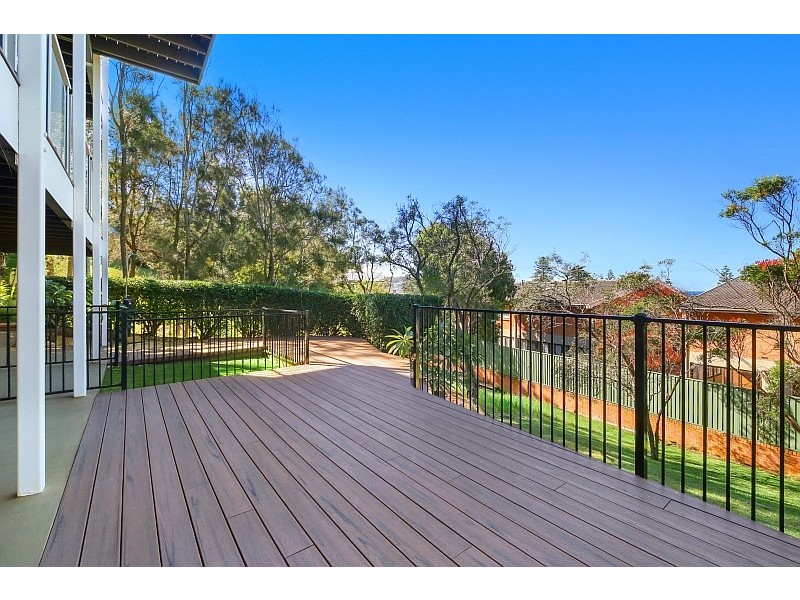 4 Austral Ave, Avoca Beach NSW 2251