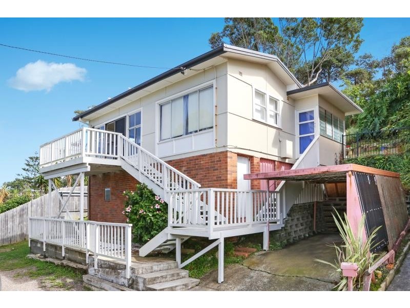 5 Elgata Avenue, North Avoca NSW 2260