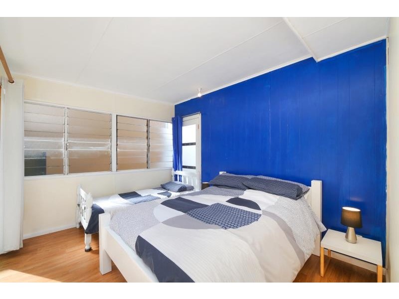 5 Elgata Avenue, North Avoca NSW 2260