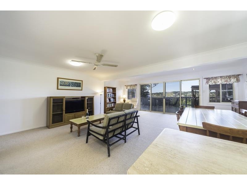 29 Surfrider Avenue, North Avoca NSW 2260