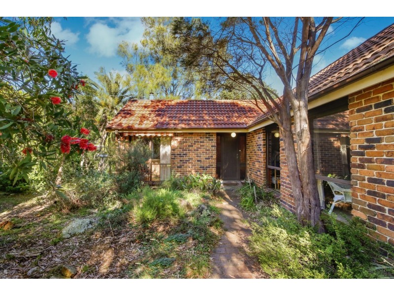21 Redondo Street, Copacabana NSW 2251