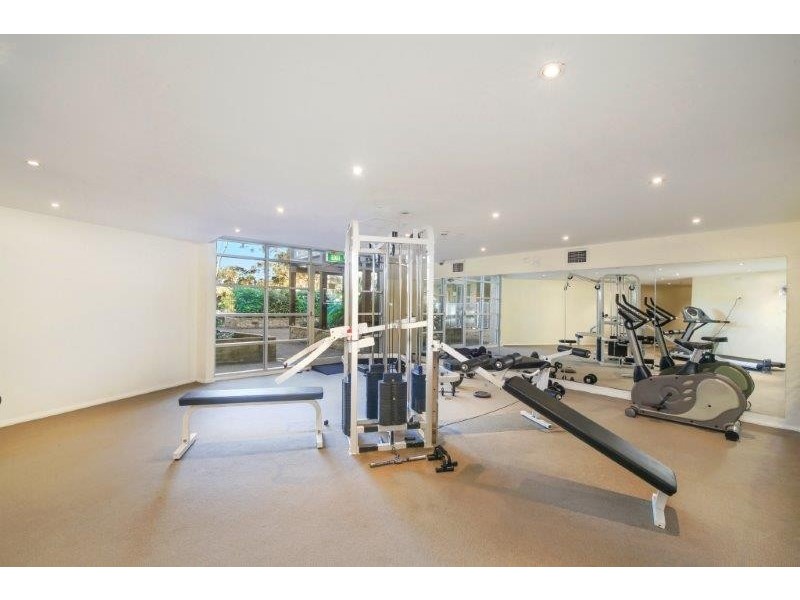 323/80 John Whiteway Drive, Gosford NSW 2250