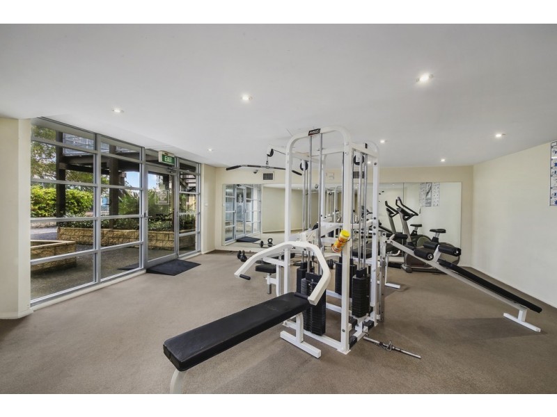 323/80 John Whiteway Drive, Gosford NSW 2250