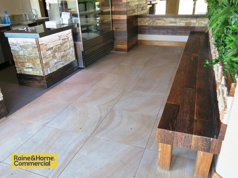 1/8 Karalta Rd, Erina NSW 2250