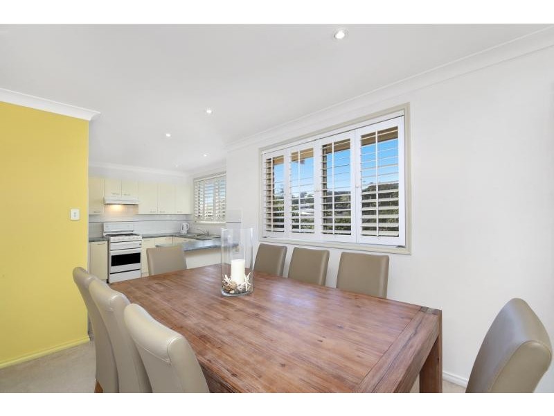 2/7 Smillie Avenue, Terrigal NSW 2260