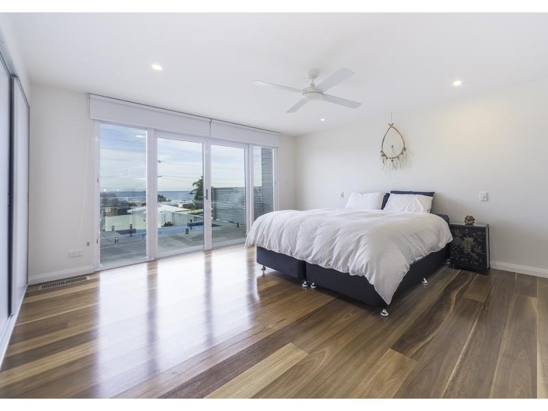 126 Ocean View Drive, Wamberal NSW 2260