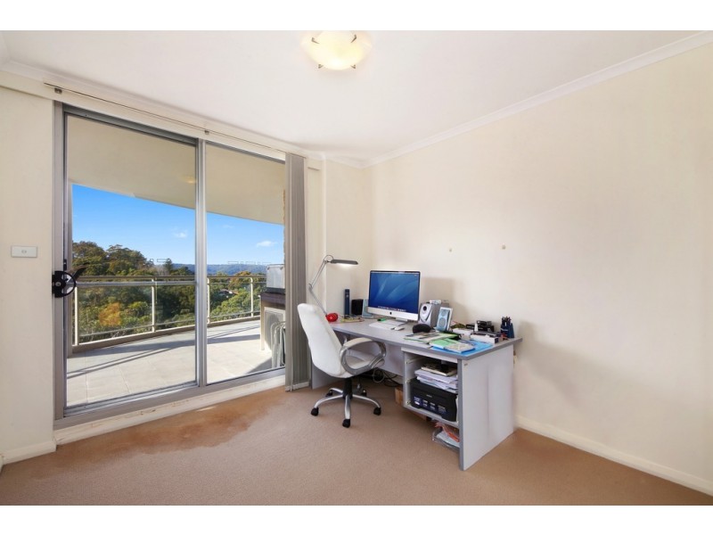 144/80 JOHN WHITEWAY DRIVE, Gosford NSW 2250