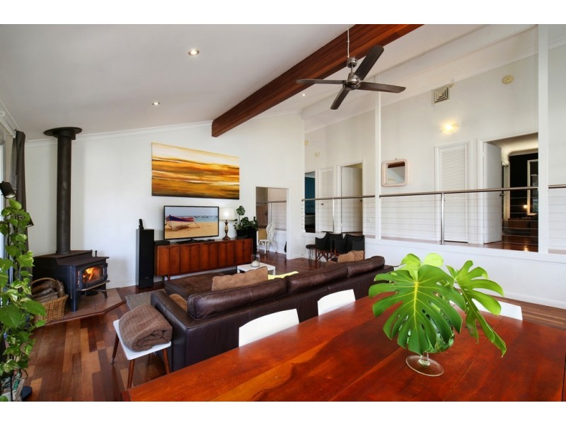 21 Lowanna Ave, Forresters Beach NSW 2260