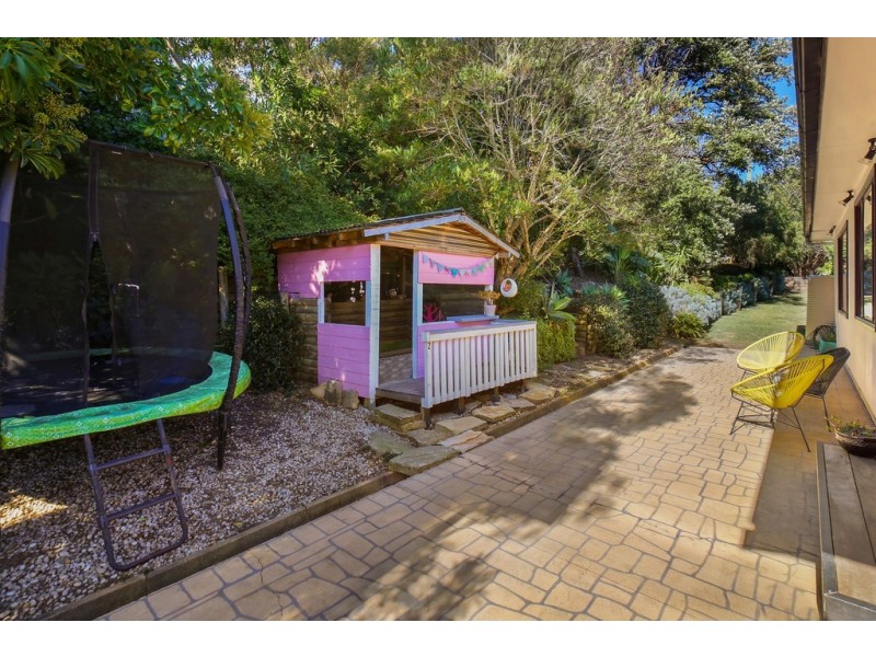 21 Lowanna Ave, Forresters Beach NSW 2260