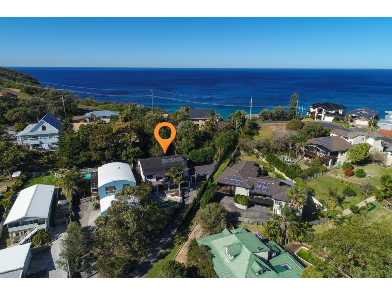 21 Lowanna Ave, Forresters Beach NSW 2260
