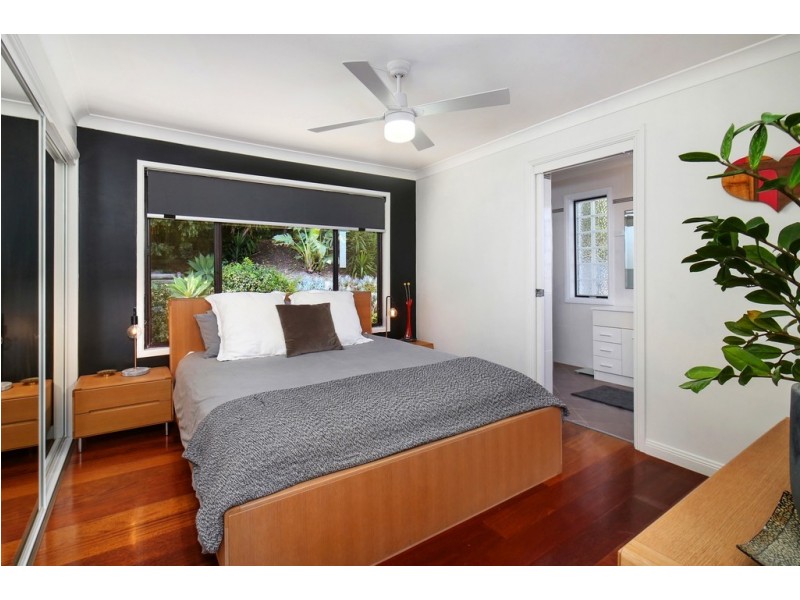 21 Lowanna Ave, Forresters Beach NSW 2260