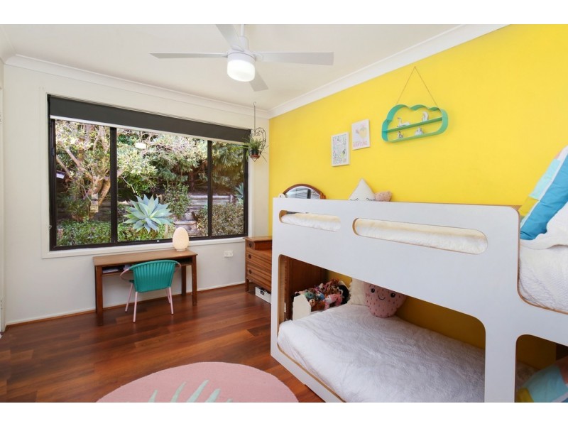 21 Lowanna Ave, Forresters Beach NSW 2260