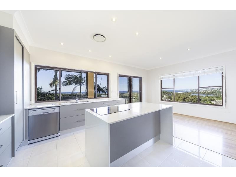 66 Aldinga Drive, Wamberal NSW 2260