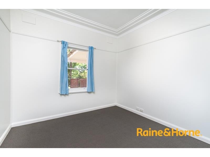 232 Gertrude Street, North Gosford NSW 2250