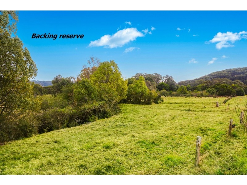16b Coraki Cl, Ourimbah NSW 2258