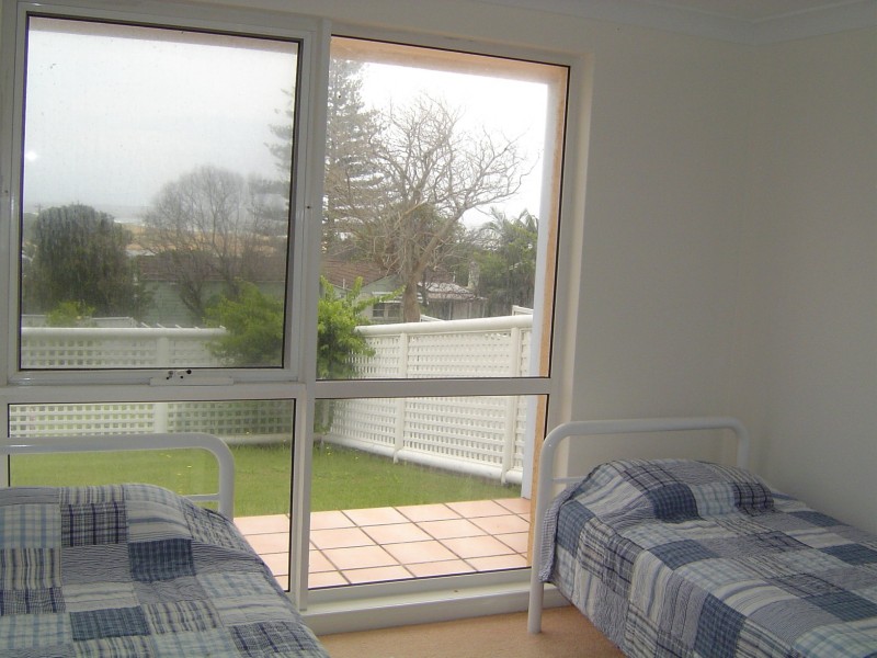 2/137B Ocean View Drive, Wamberal NSW 2260