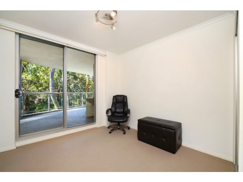 403/80 John Whiteway Drive, Gosford NSW 2250