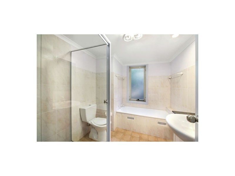 1/52 Kurrawyba Ave, Terrigal NSW 2260