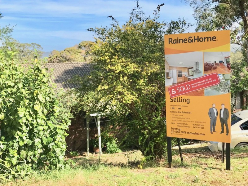 1 Benjamin Place, Saratoga NSW 2251