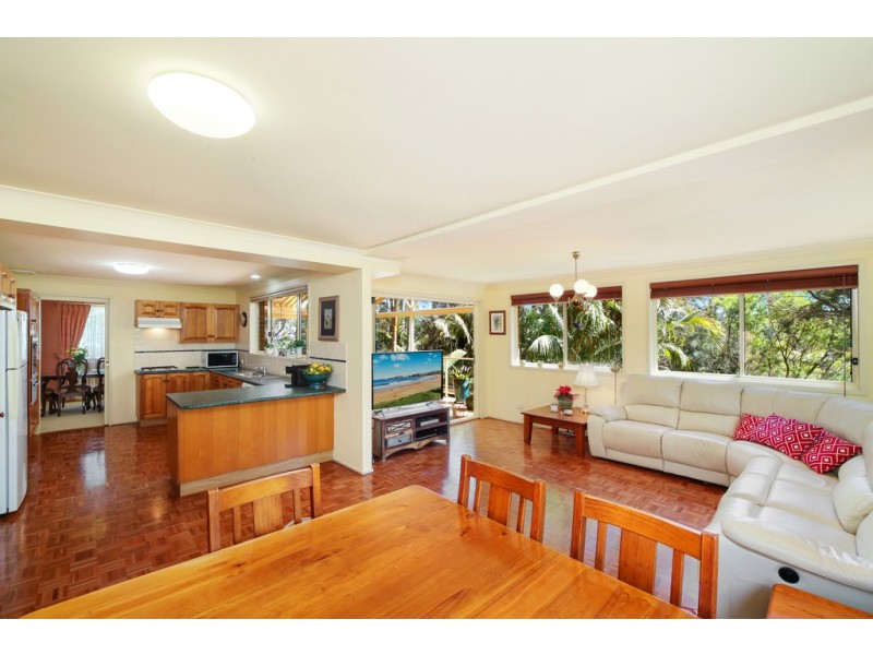 11 Cornwall Close, Terrigal NSW 2260
