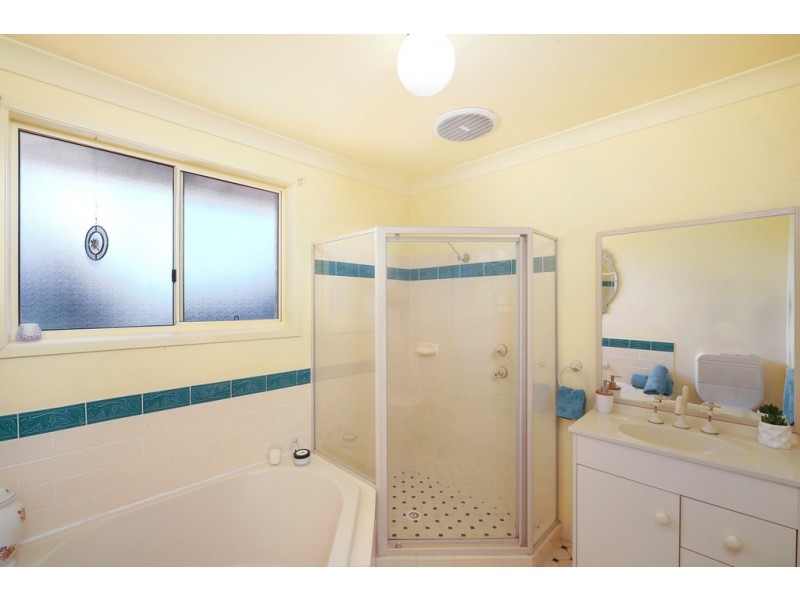 11 Cornwall Close, Terrigal NSW 2260