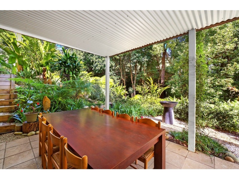 2/31 Karani Ave, Avoca Beach NSW 2251