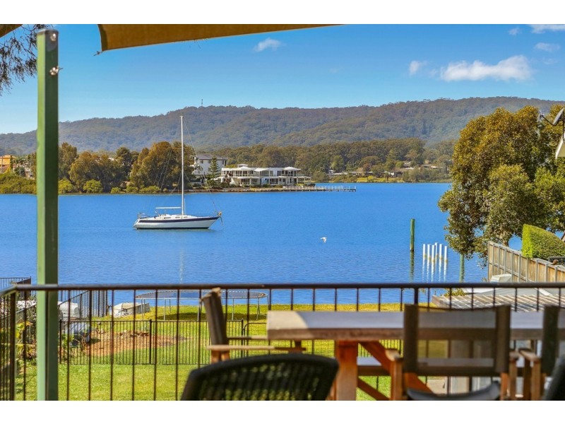 87 Albany Street, Point Frederick NSW 2250