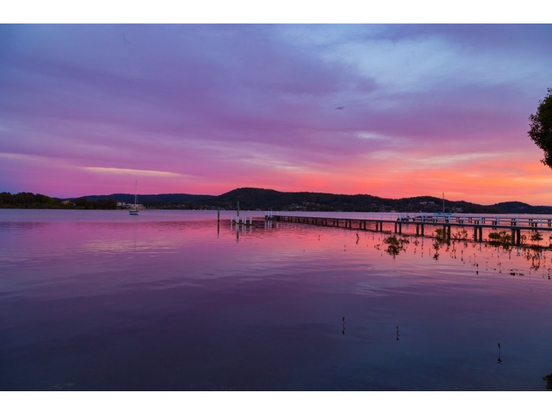 87 Albany Street, Point Frederick NSW 2250