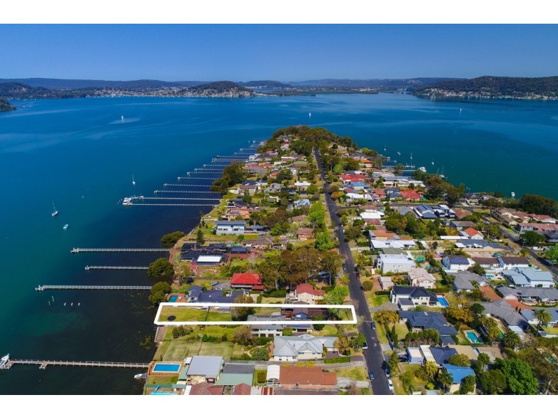 87 Albany Street, Point Frederick NSW 2250