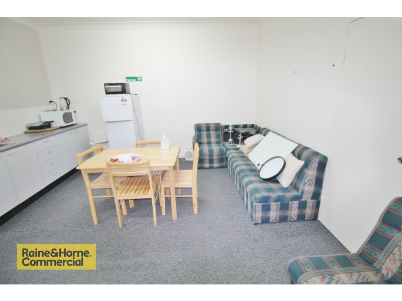 2and3 / 160 Pacific Highway, Tuggerah NSW 2259