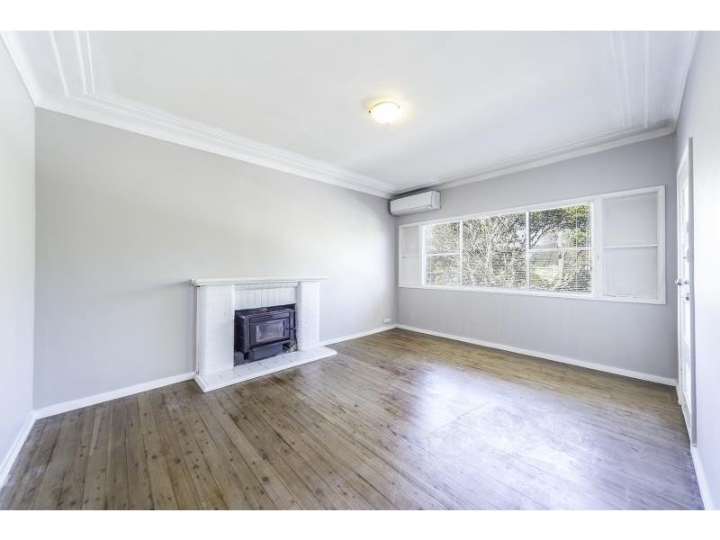 4 Glencoe Avenue, Wyoming NSW 2250