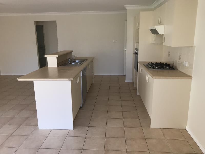 4 Riley Close, Tumbi Umbi NSW 2261